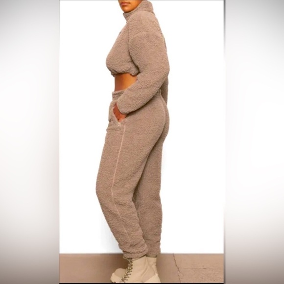 NWT SKIMS Teddy Pants Sherpa Jogger Tigers Eye Small - Picture 2 of 14